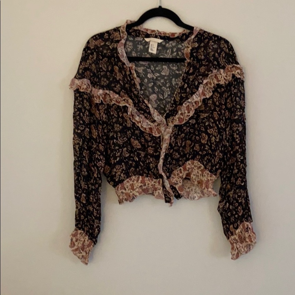 Ruffled Cropped Blouse V Neck